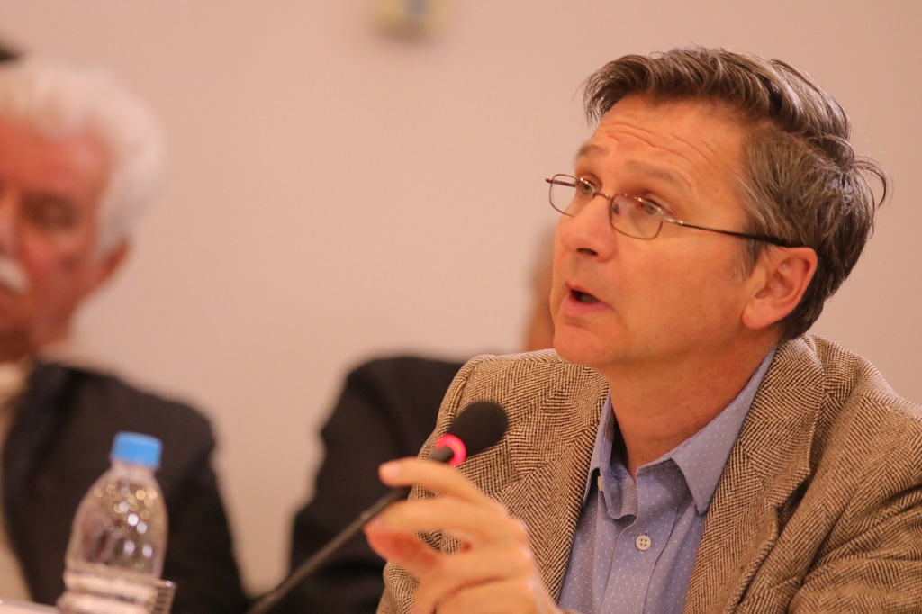 Miloš Кović, profesor istorije na Filozofskom fakultetu u Beogradu Miloš Кović, profesor istorije na Filozofskom fakultetu u Beogradu