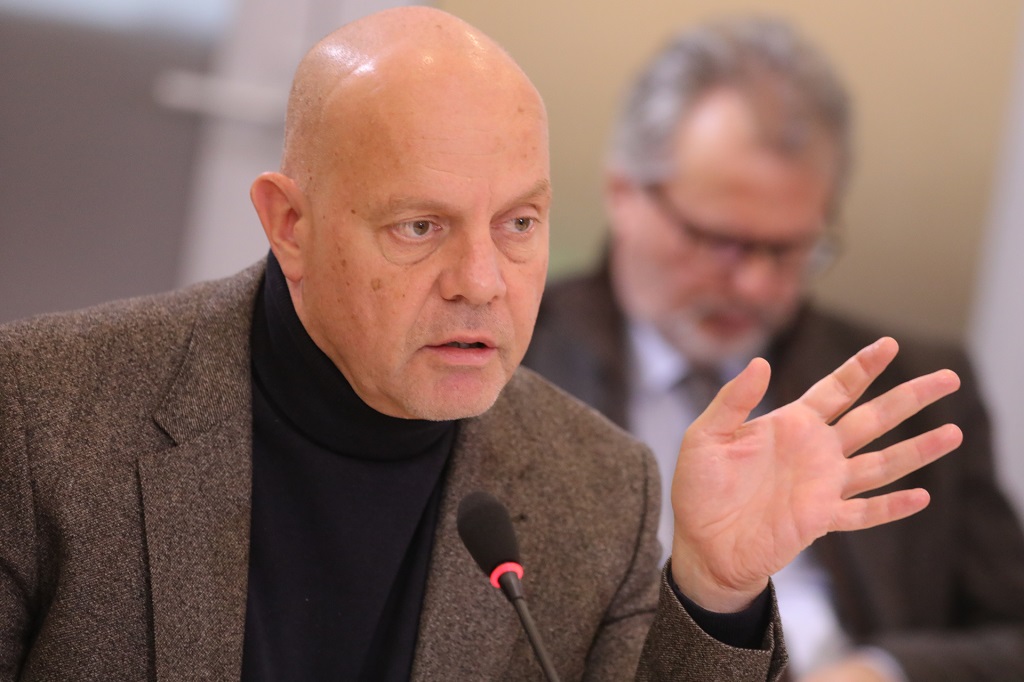 Aleksandar Pavić, politikolog Aleksandar Pavić, politikolog