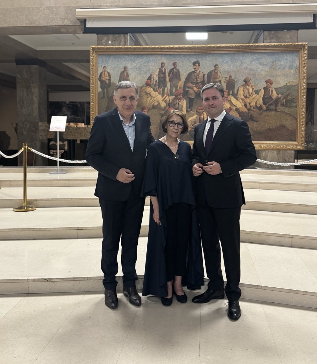 Mlađen Cicović, Šef Predstavništva Republike Srpske u Srbiji, Bojana Borić Brešković, direktorka Narodnog muzeja Srbije i Nikola Selaković, ministar kulture Srbije Mlađen Cicović, Šef Predstavništva Republike Srpske u Srbiji, Bojana Borić Brešković, direktorka Narodnog muzeja Srbije i Nikola Selaković, ministar kulture Srbije