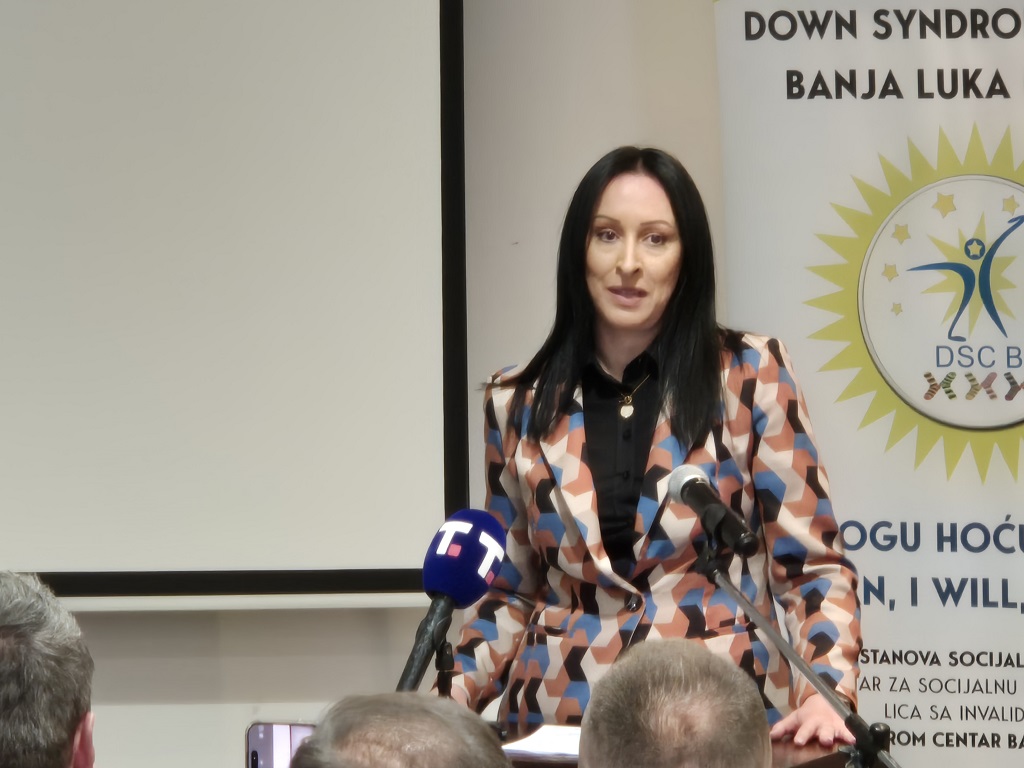 Jelena Žarić Кovačević, ministar za brigu o porodici i demografiji Srbije