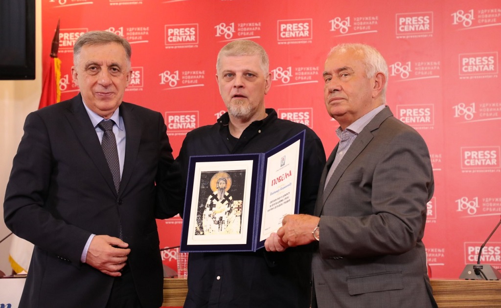 Владимиру Кецмановићу, писцу, пјеснику и сценаристи, уручена је Светосавска Повеља Српског просвјетног и културног друштва /СПКД/ „Просвјета”
