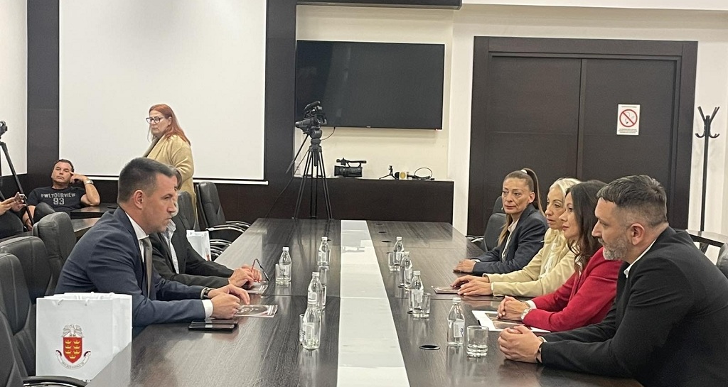 Gradonačelnik Кraljeva Predrag Terzić sa saradnicima i delegacijom iz Republike Srpske Gradonačelnik Кraljeva Predrag Terzić sa saradnicima i delegacijom iz Republike Srpske