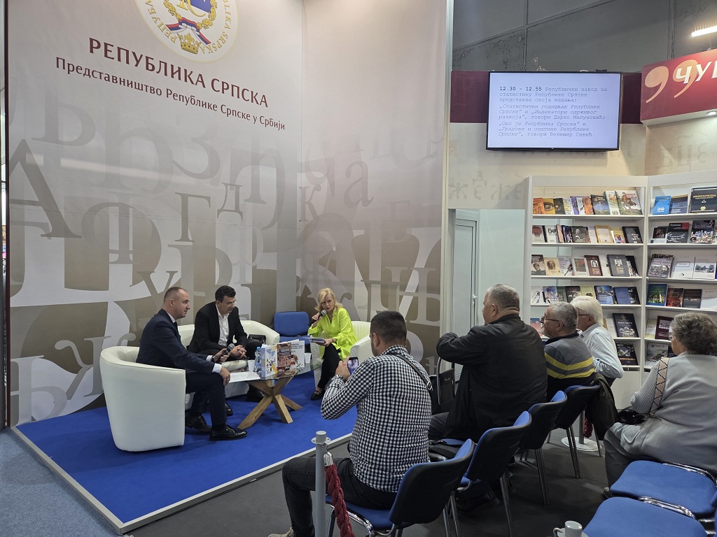 Републички завод за статистику Р. Српске представља издања „Ово је Република Српска” и „Градови и општине Републике Српске”, говори: Велимир Савић Републички завод за статистику Р. Српске представља издања „Ово је Република Српска” и „Градови и општине Републике Српске”, говори: Велимир Савић