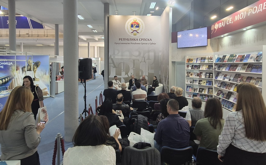 На штанду Представништва Р. Српске, ЈУ Завичајни музеј Градишка представља своја издања На штанду Представништва Р. Српске, ЈУ Завичајни музеј Градишка представља своја издања