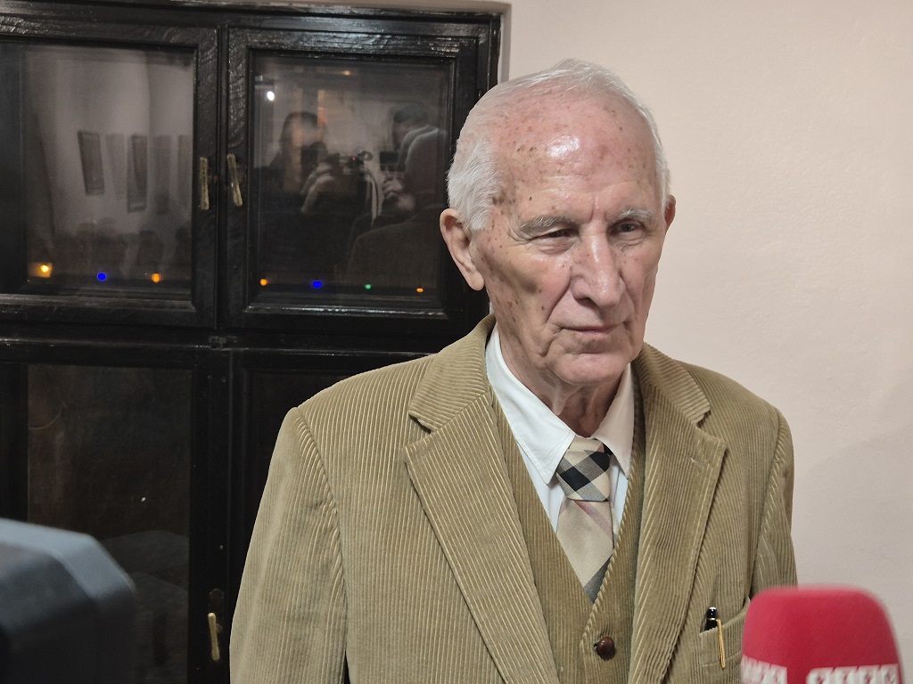 Академик Матија Бећковић