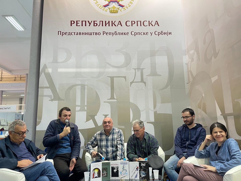 Удружење за очување баштине „Дијак“ Прибој представља издања, Часопис за језик, књижевност и духовност „Бокатин Дијак“, свеске 25/2024 и 26/2025, заједничко издање са Центром за културу и информисање Лопаре, и четири књиге, говоре: Слободан Јовић, уредник и Никола Вујичић, Јелена Лучић, Ненад Тадић и Марко Тодоровић, аутори Удружење за очување баштине „Дијак“ Прибој представља издања, Часопис за језик, књижевност и духовност „Бокатин Дијак“, свеске 25/2024 и 26/2025, заједничко издање са Центром за културу и информисање Лопаре, и четири књиге, говоре: Слободан Јовић, уредник и Никола Вујичић, Јелена Лучић, Ненад Тадић и Марко Тодоровић, аутори