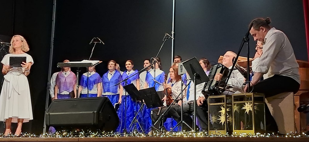 Концерт Српско–јеврејског певачког друштва под називом „Esperansa – Hofenung – Нада“, посвећен Дану европске културне баштине у сали Чешког дома у Београду Концерт Српско–јеврејског певачког друштва под називом „Esperansa – Hofenung – Нада“, посвећен Дану европске културне баштине у сали Чешког дома у Београду