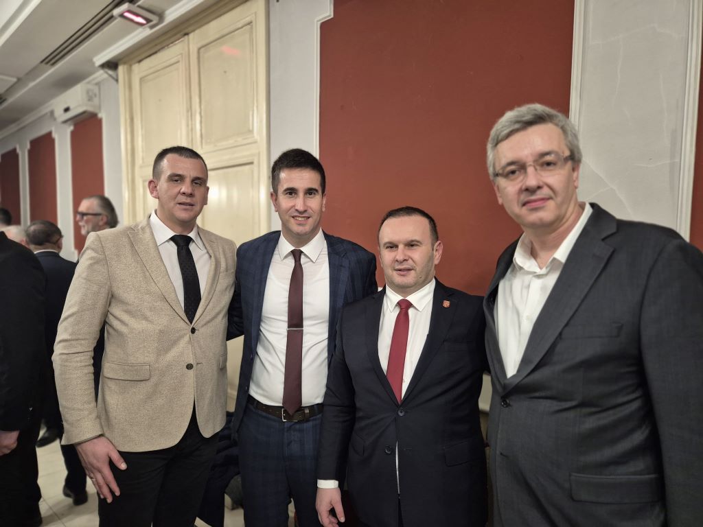 Градоначелник Сомбора, делегација града Источног Сарајева и Представништва Републике Српске у Србији Градоначелник Сомбора, делегација града Источног Сарајева и Представништва Републике Српске у Србији