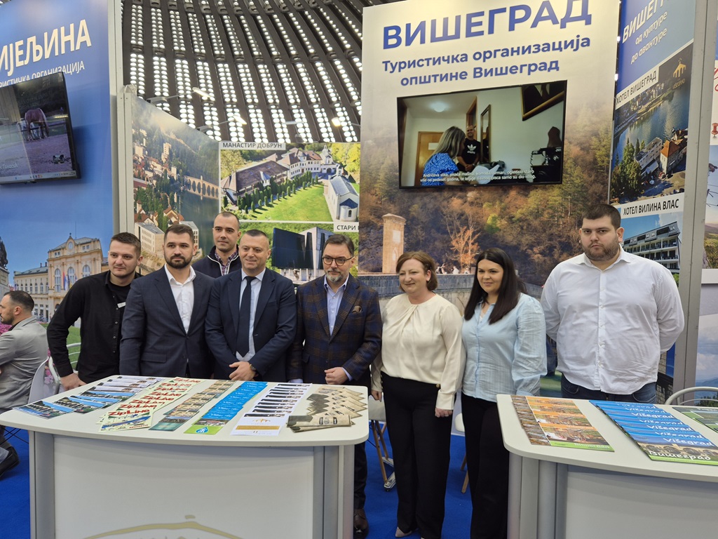 ТО Вишеград и Сташа Кошарац, министар