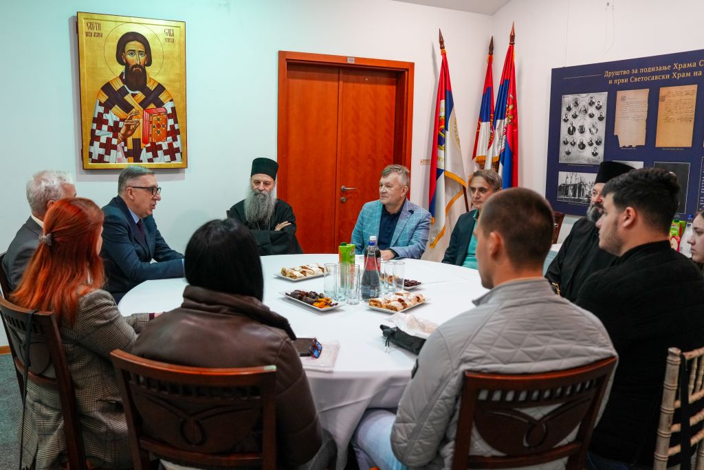 Патријарх српски господин Порфирије примио је у Парохијском дому код Храма Светог Саве у Београду 14 студената и три професора Факултета безбједносних наука Универзитета у Бањалуци