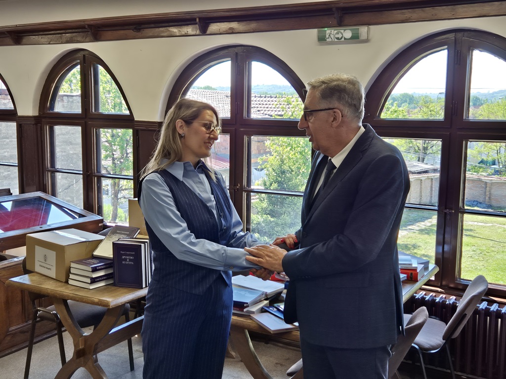 Делегација у Библиотеци Влада Аксентијевић