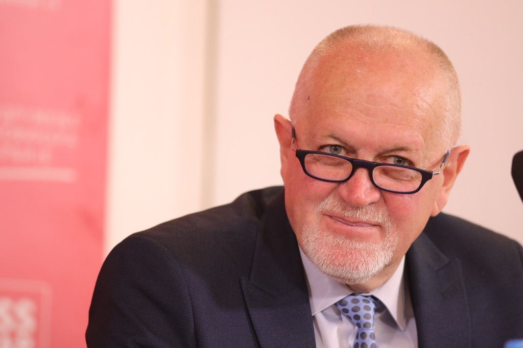 Винко Пандуревић, аутор