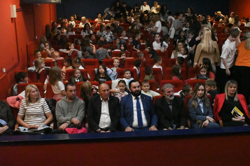 Koncert dječijeg hora "Vrapčići"