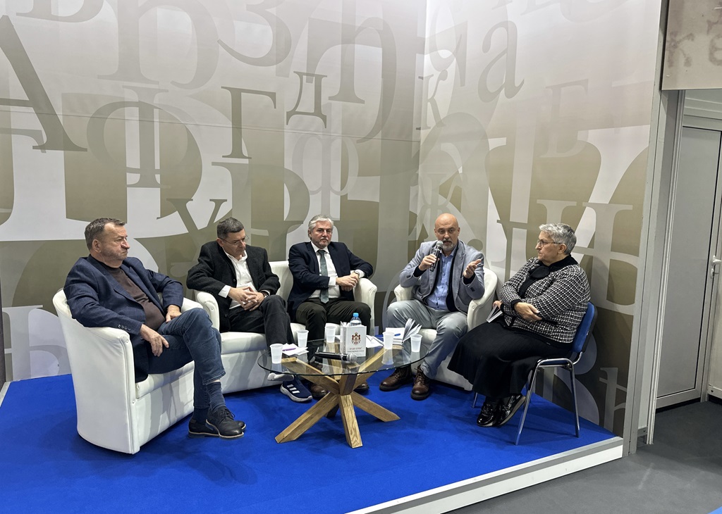 Fondacija "Mir Božiji" Banja Luka predstavlja svoje izdanje "Kuda Srbi" Fondacija "Mir Božiji" Banja Luka predstavlja svoje izdanje "Kuda Srbi"