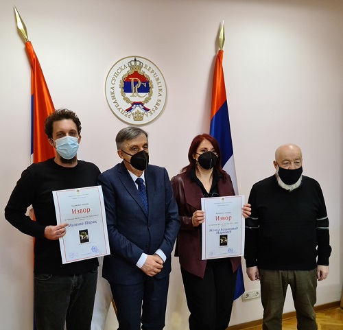 Mlađen Cicović šef Predstavništva uručio je nagrađenima gramate i novčani iznos