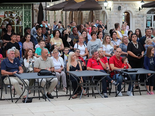 Фестивалу фолклора „Лицидерско срце” у Андрићграду у Вишеграду присуствовао је велики број уважених гостију и новинара