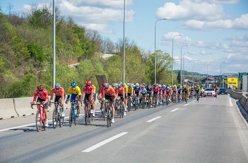 Међународна бициклистичка трка „Београд-Бањалука“, у којој учествују такмичари из 30 земаља
