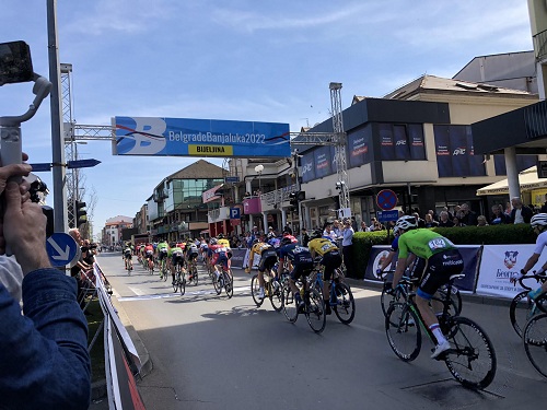 Такмичари 16. Међународне бициклистичке трке пристигли у Бијељину