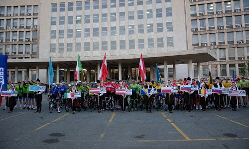 Свечани дефиле свих земаља учесница 16. међународне бициклистичке трке „Београд–Бањалука 2022”